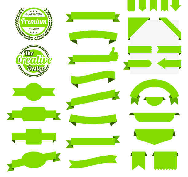 satz von grünen bändern, banner, abzeichen, etiketten - design-elemente auf weißem hintergrund - banner origami ribbon green stock-grafiken, -clipart, -cartoons und -symbole