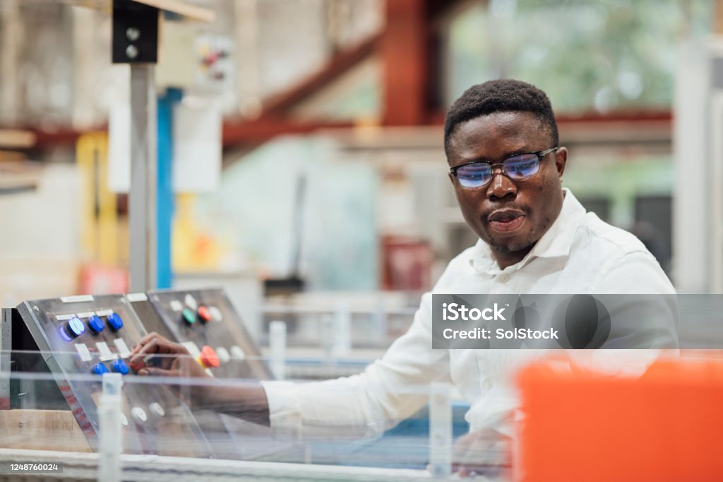 Problem Solving Enginerin Problem Solving In Engineering Stock Photo - Download Image Now ...