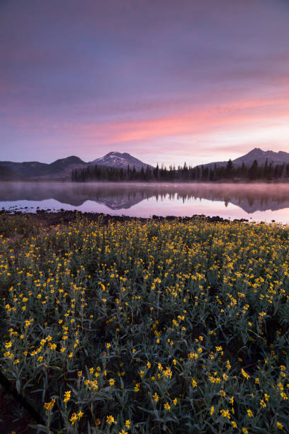 istock Sparks Lake in Central Oregon 1248824865