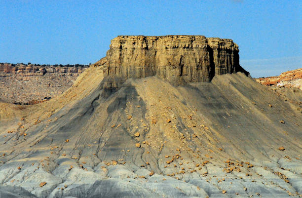 istock Arizona- Beautiful Flat Topped Mountain 1248826930