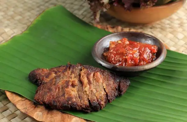Photo of Gepuk is a Traditional Indonesian Food Made from Beef