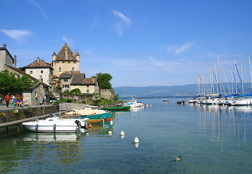 Yvoire is located in Haute-Savoie in France, on the shores of Lake Geneva, between Geneva and Evian. It is a fortified medieval village datinf from the beginning of the XIVth century, classified among \