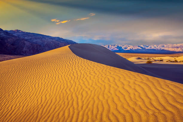 istock The sand lies in light waves 1248982433