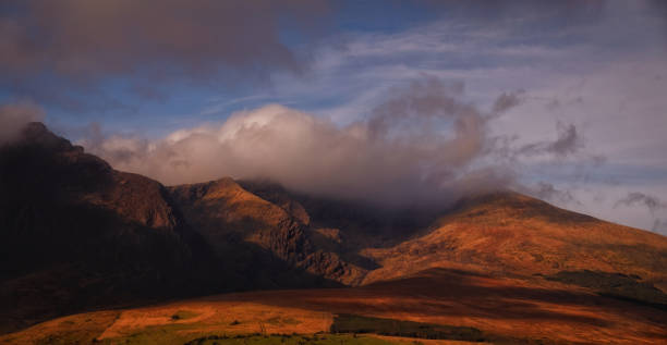 istock Brandon mountain ridge in sunset tones 1248999310