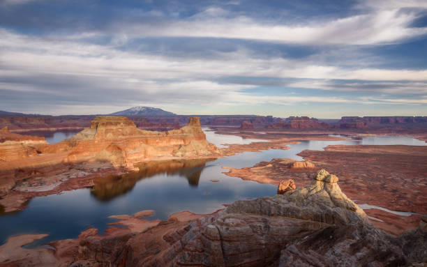 istock Alstrom Point, Lake Powell, Arizona - Utah 1249051184