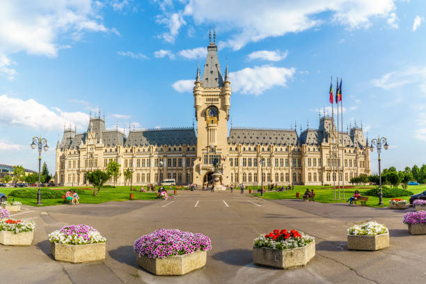 Landscape with central square with Cultural Palace in Iasi Iasi, Romania - June 09, 2020: Landscape with central square with Cultural Palace in Iasi, Moldavia, Romania moldavia photos stock pictures, royalty-free photos & images