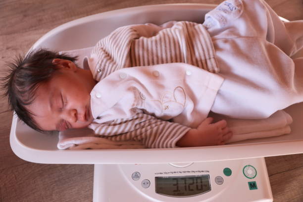 1,400+ Baby Weight Scale Stock Photos, Pictures & Royalty-Free