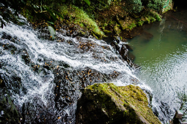 sept sœurs cascades près de la ville de cherrapunjee à meghalaya, nord-est de l’inde. - valley type photos et images de collection