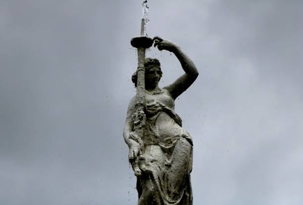 Up close with the fountain at Forsyth Park in Savannah, GA