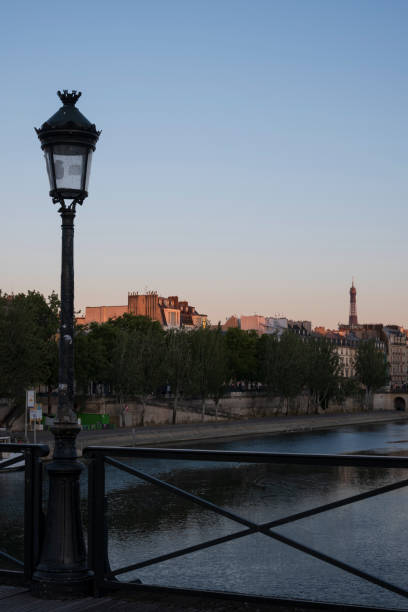istock Seine in the morning 1249157602
