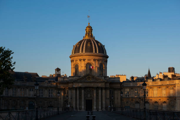 istock france institute 1249160568
