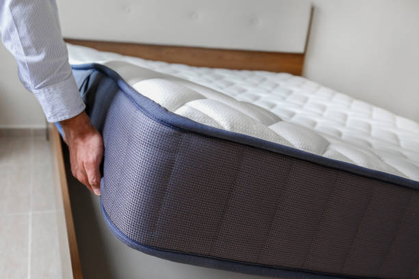 immagine concettuale di un nuovo materasso con motivo rettangolare. - foundation bed foto e immagini stock