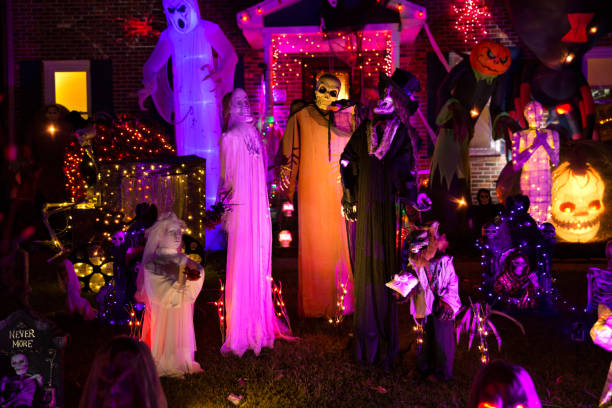 istock Elaborate residential Halloween display 1249256060