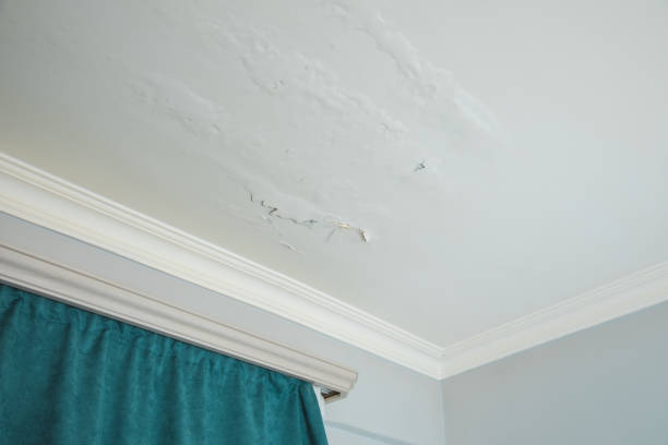 istock water from the top floor 1249277553