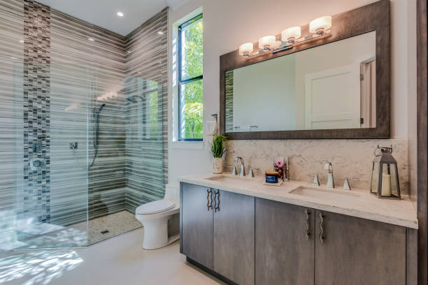 istock Beautiful shower and mirror in bathroom 1249280512