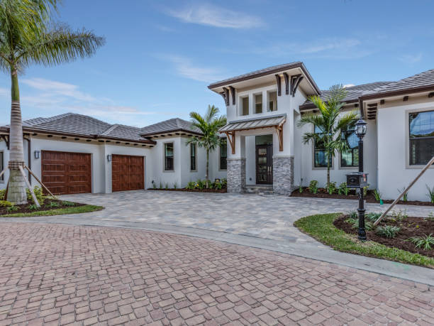 istock Mediterranean-style facade of luxury home 1249281366