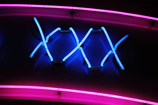 xxx placa de neon - sleaze - fotografias e filmes do acervo