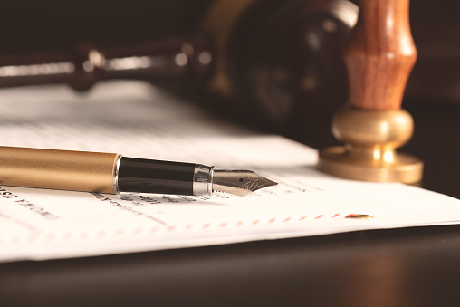 Tema de derecho, notario, antecedentes de abogados photo