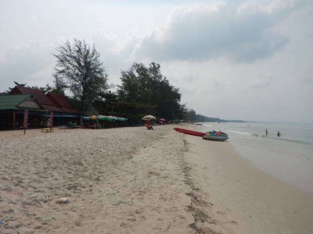 istock Serendipity Beach in Sihanoukville 1249619162