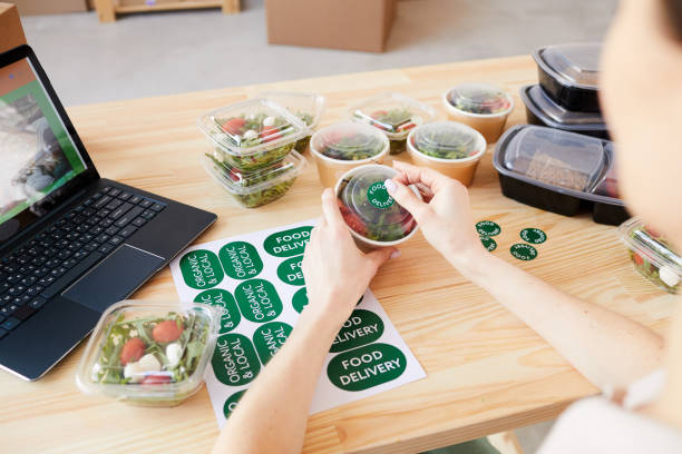 istock Healthy food delivery service 1249716963