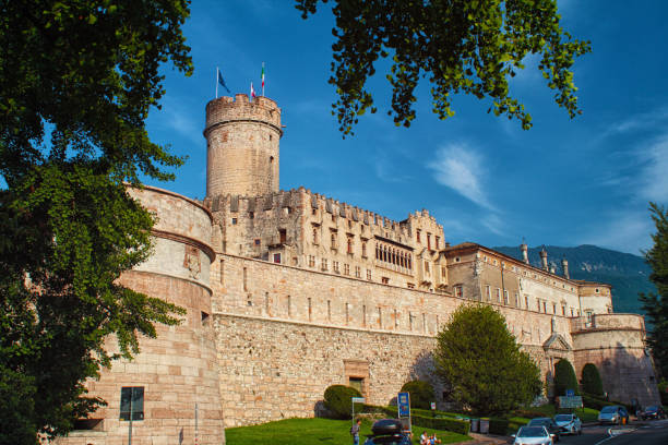 castelo buonconsiglio, trento, itália - trento - fotografias e filmes do acervo