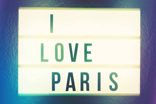 istock Eine Leuchttafel I Love Paris 1250020370