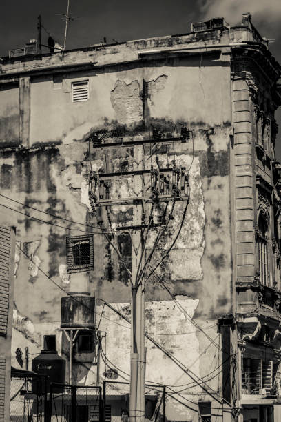 istock Derelict architecture in Havana 1250032773