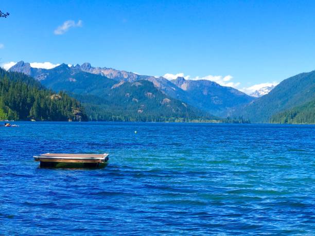 istock Lake Kachess in the cascades, Washington 1250116902