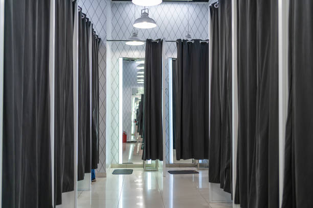 istock Fitting room in mall or store without people 1250133440