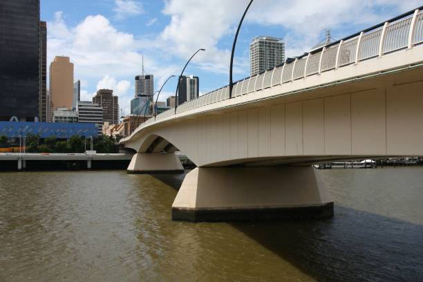 istock Victoria Bridge in Brisbane 1250227629