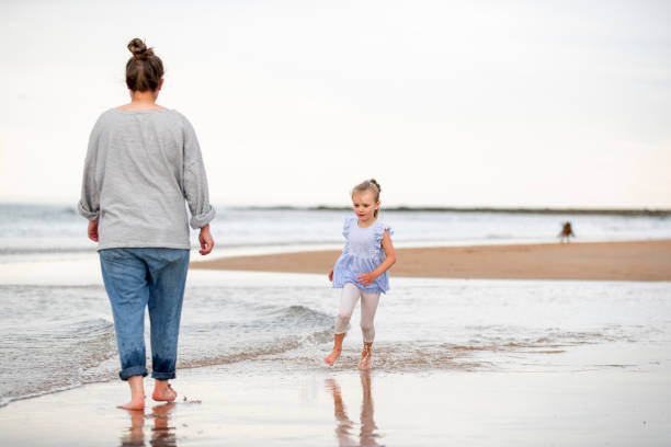 istock Play in the Sea With me Mummy 1250256739