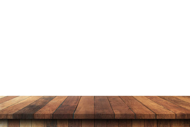 mesa de madera vacía sobre fondo blanco aislado y montaje de pantalla con espacio de copia para el producto. - old plank outdoors selective focus fotografías e imágenes de stock