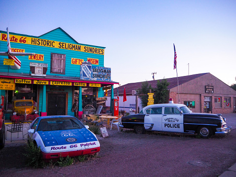 On the mythic Route 66, tourists can admire in July 2019 a beautiful sunset in Seligman in Arizona