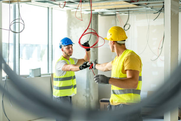 crew workers on site - electrical contractor imagens e fotografias de stock