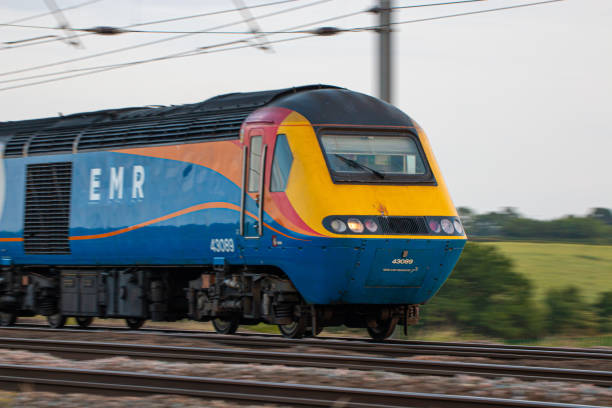 east midlands railway train - midlands imagens e fotografias de stock