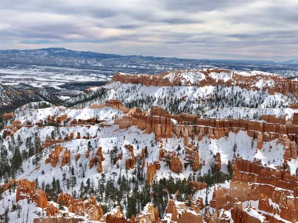 istock Winter in Bryce Canyon National Park 1250350477