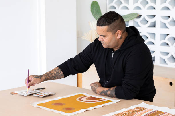artista indígena aborígene australiano - etnia aborígene australiana ilustrações - fotografias e filmes do acervo