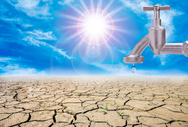 istock high temperature and cracks in the dried out ground 1250419980