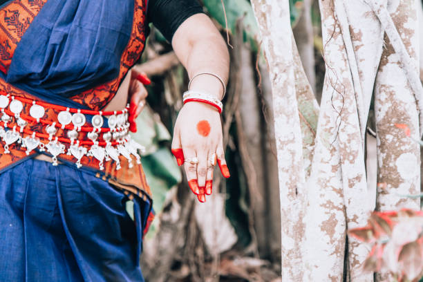 taniec formie indian klasycznych stóp z ghungru. z bliska, skopiuj miejsce. klasyczna indyjska kultura i tradycje - bharatanatyam zdjęcia i obrazy z banku zdjęć