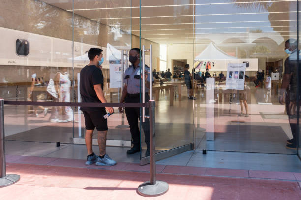 10+ Apple Store Florida Stock Photos, Pictures & Royalty-Free Images - iStock
