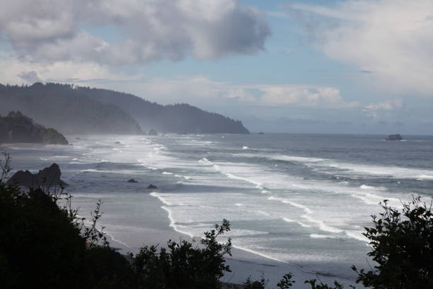istock Oregon Coast Morning 16 June 2020 1250704768