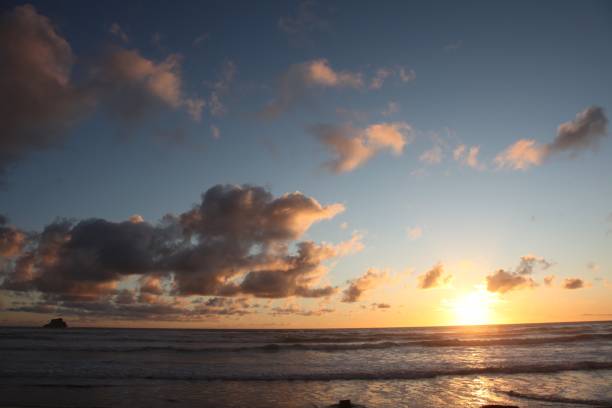 istock Oregon Coast Sunset 16 June 2020 1250708407