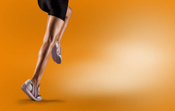 sports background. runner feet running closeup on shoe. - running jogging women marathon imagens e fotografias de stock