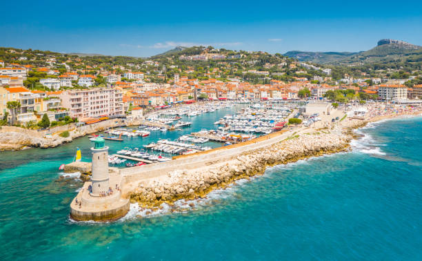 Panoramic view of the fishing village of Cassis near Marseille, Provence, South France, Europe, Mediterranean sea Panoramic view of the fishing village of Cassis near Marseille, Provence, France, Europe, Mediterranean sea casis stock pictures, royalty-free photos & images
