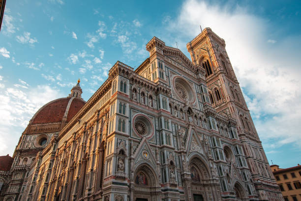 istock Santa Maria del Fiore at sunrise 1251159393