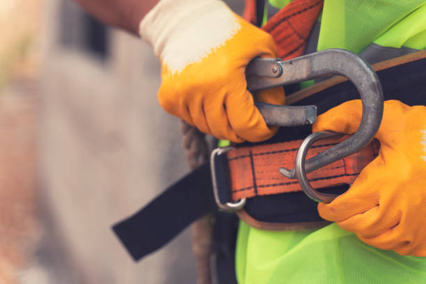 sistemi di protezione dalle caduta; cintura di sicurezza full harness tipo - indumento sportivo protettivo foto e immagini stock