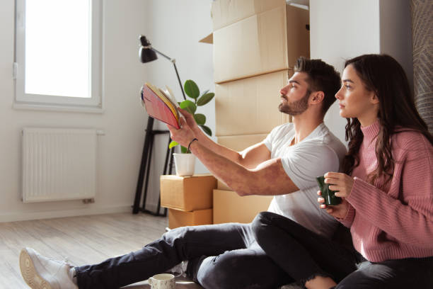 istock Painting apartment 1251308932