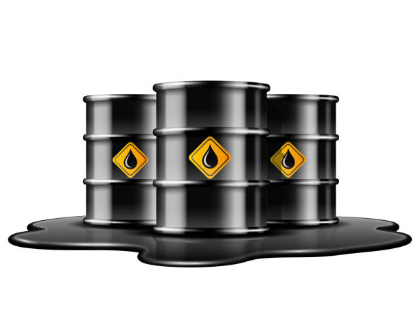 ilustrações, clipart, desenhos animados e ícones de barris pretos com rótulo de gota de óleo na poça derramada de petróleo bruto. - gas can