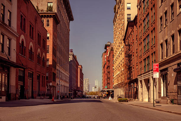 New York City Covid 19 Empty streets and boarded up stores in manhattan soho new york stock pictures, royalty-free photos & images