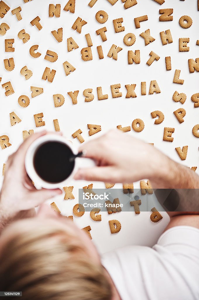 Dislessia scritto in cookie - Foto stock royalty-free di Dislessia